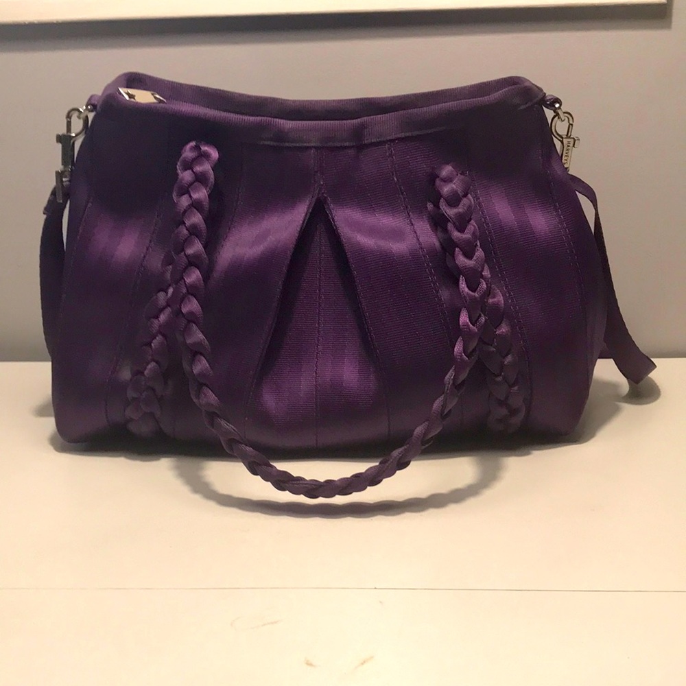 HARVEYS Original seatbelt bag pure purple gorgeous bag in great shape!